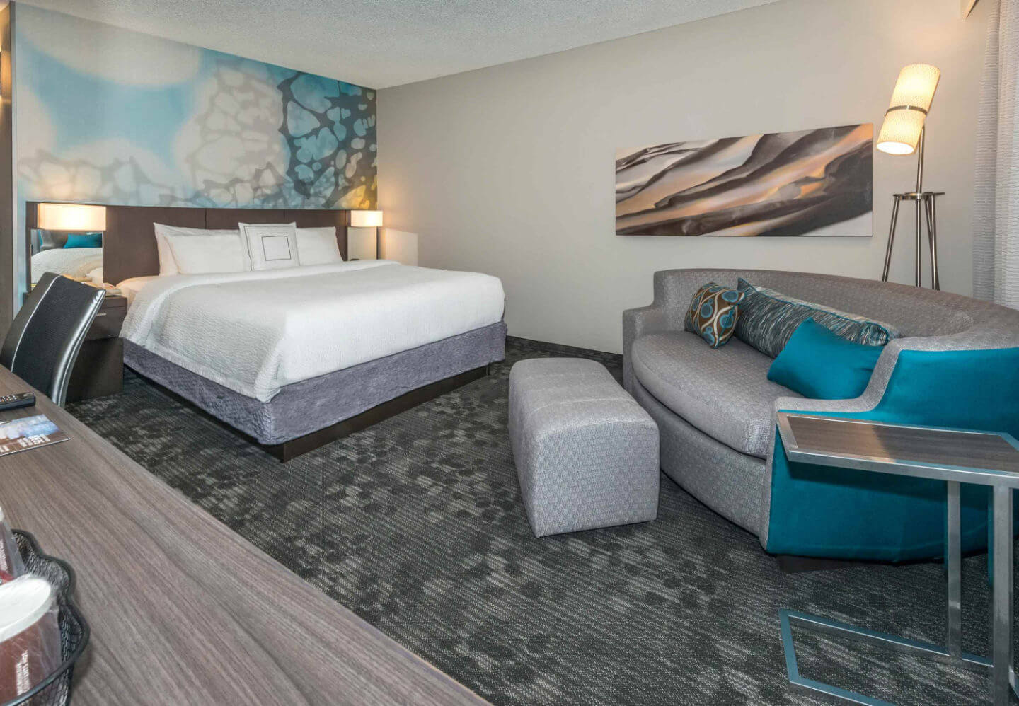 King suite at Courtyard by Marriott Lakeland