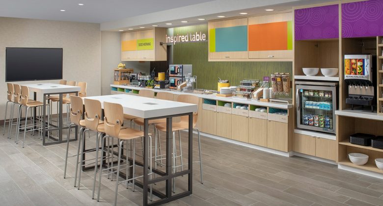 Home2 Suites By Hilton Lakeland Breakfast Area