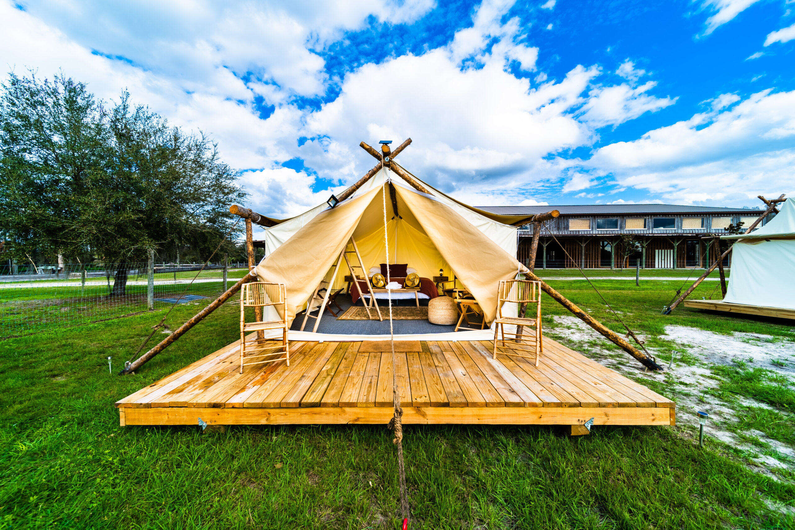 camping accomodations at safari wilderness in lakeland, fl